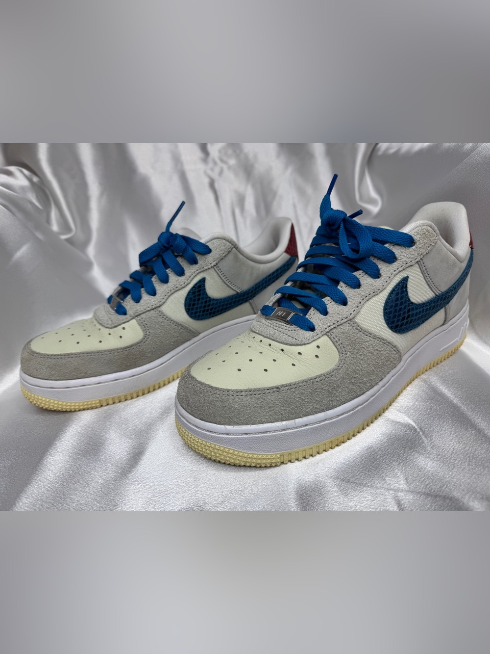Nike Air Force 1 Low SP x Undefeated "5 On It" US Size 7 / 8.5 Women